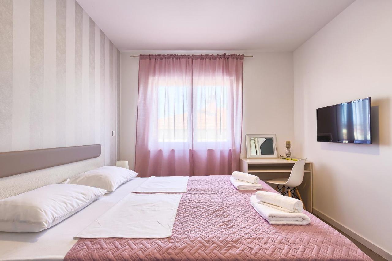Villa Barmel Пула Екстериор снимка
